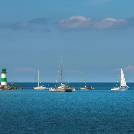 Beachwavethree- 2og, Barrierearm, Meerblick, Balkon, Kamin, Sauna Olpenæs