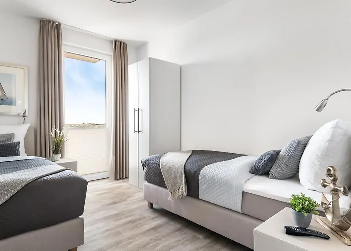 Beachwavethree- 2og, Barrierearm, Meerblick, Balkon, Kamin, Sauna * Olpenitz